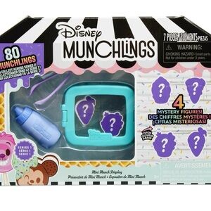 Disney Munchlings Mystery Figures Set
